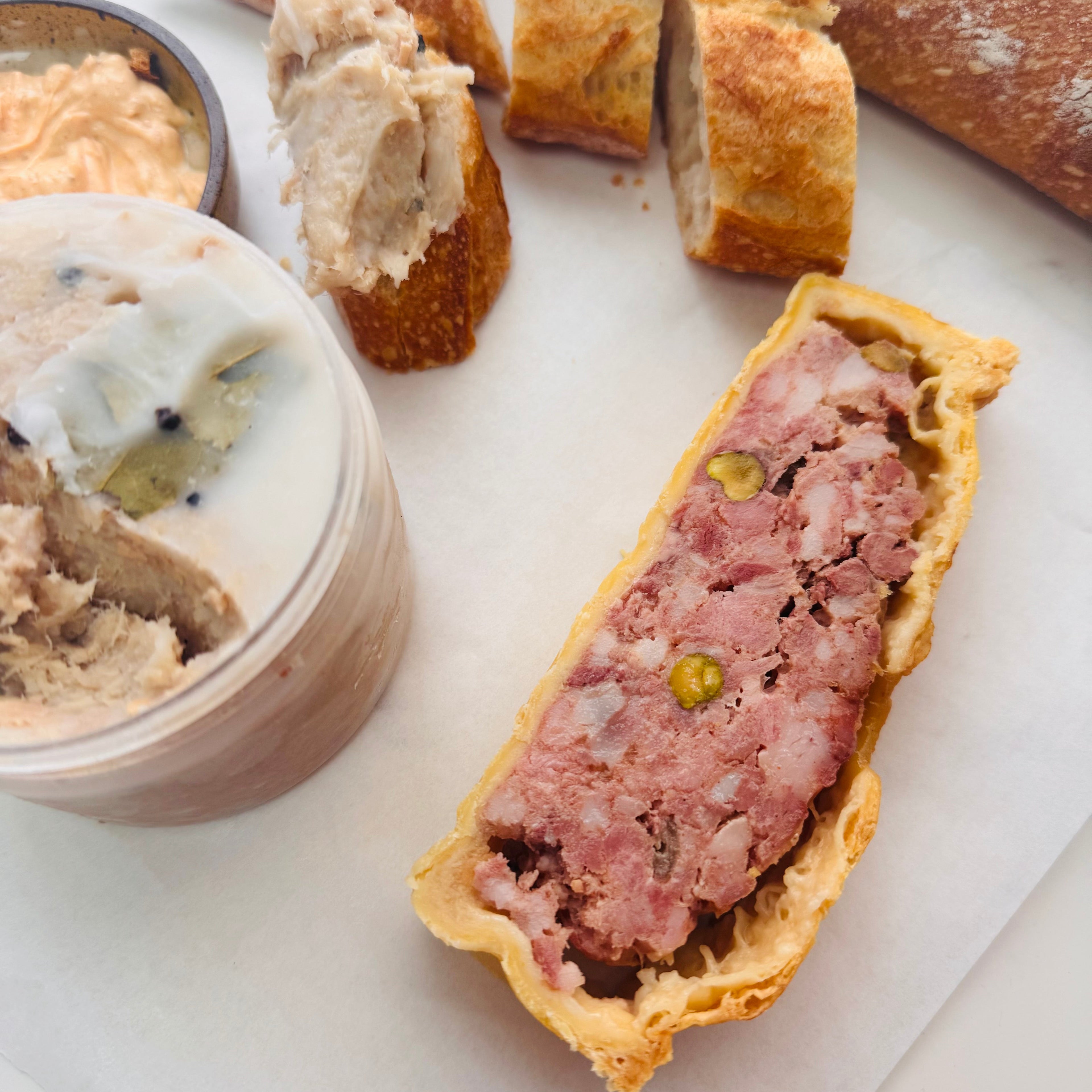 Pate en croute • Approx. 150g