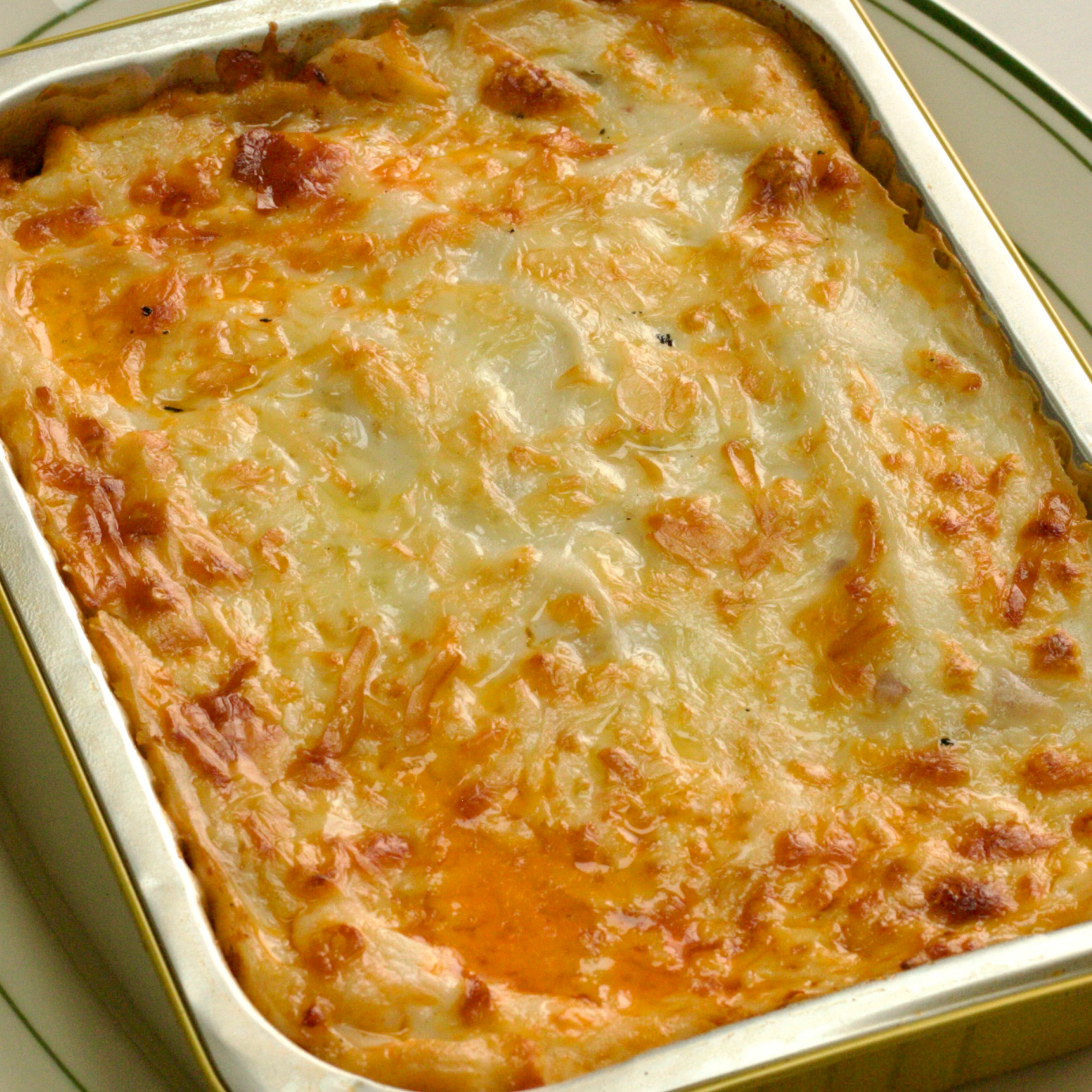 Classic Beef & Pork Lasagne • 1L Family Tray